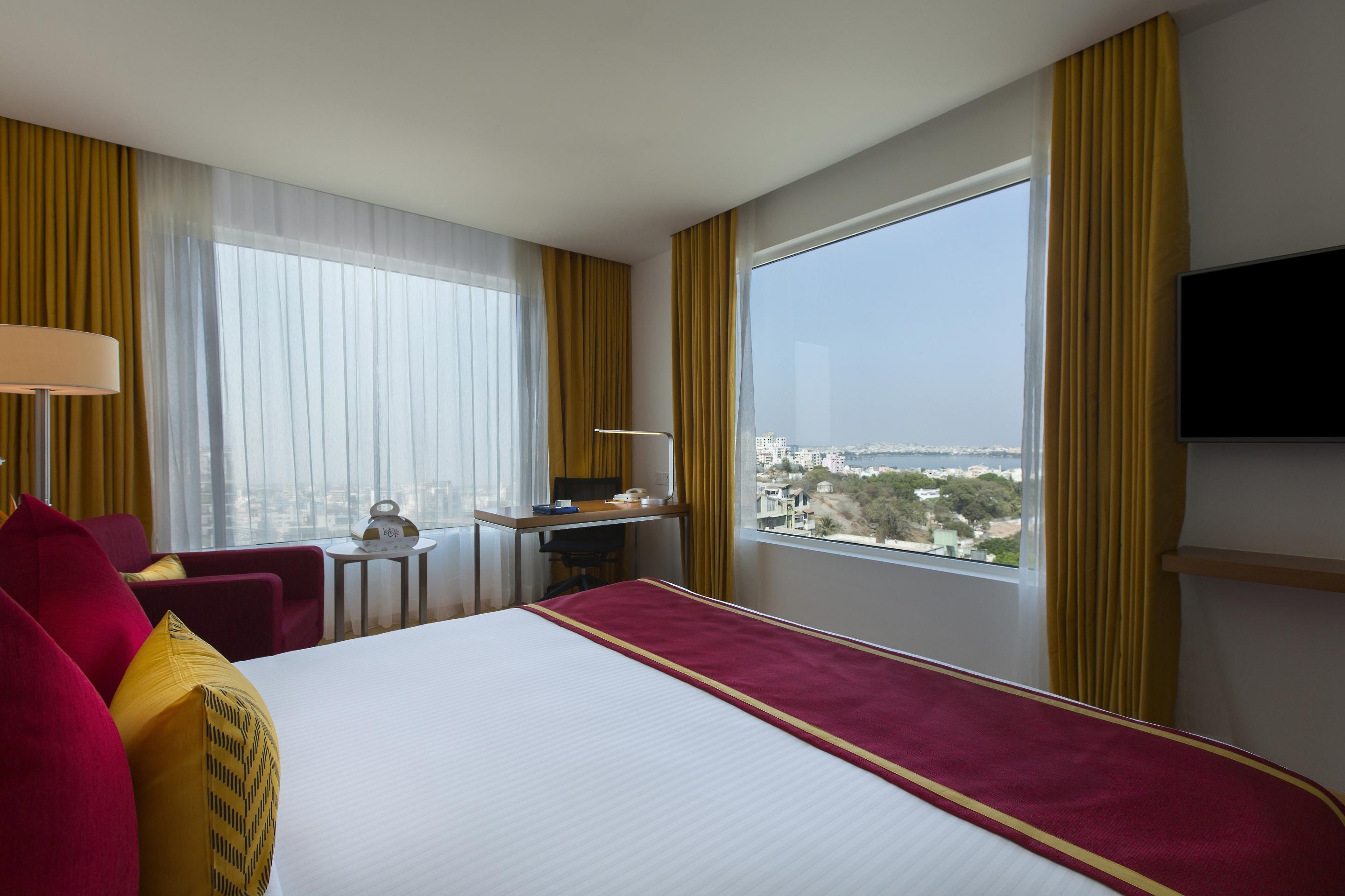 Mercure Hyderabad Kcp Banjara Hills, An Accor Hotel Exterior foto A room at the hotel